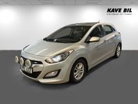 Hyundai i30 5-dörrar 1.6 CRDi Business (Värmare, Backkamera)