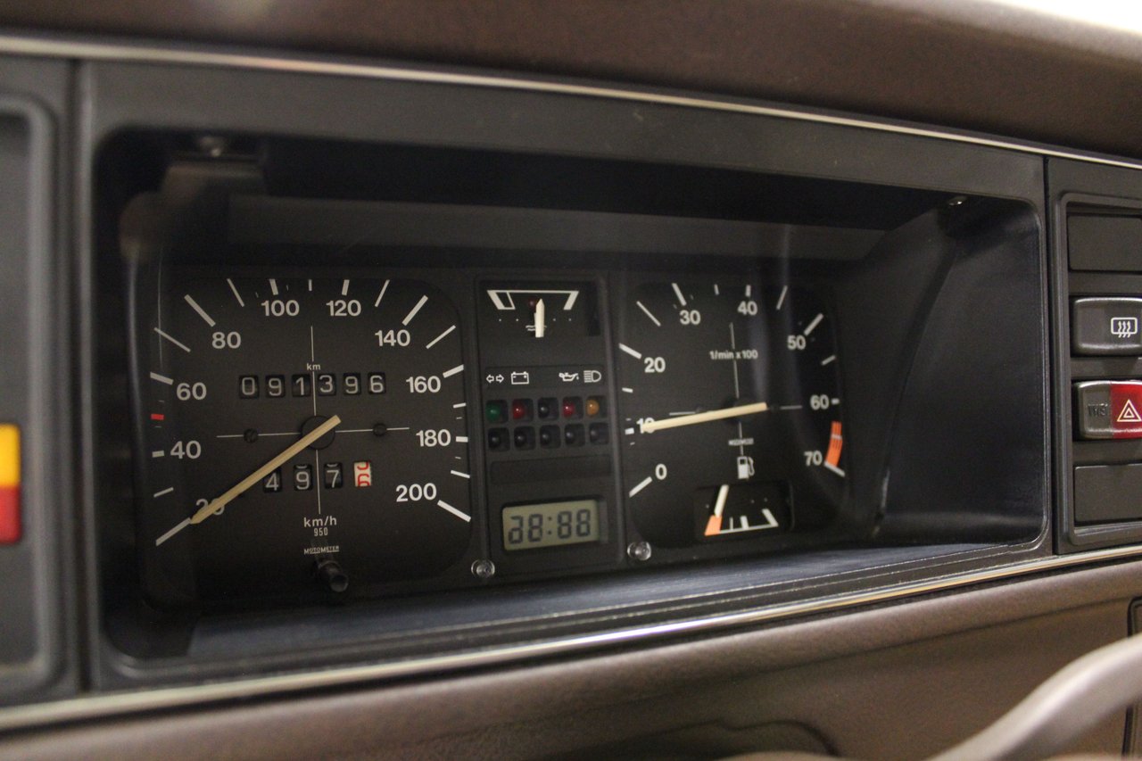 Volkswagen Golf 3-door 1.6 Manual, 75hp, 1981