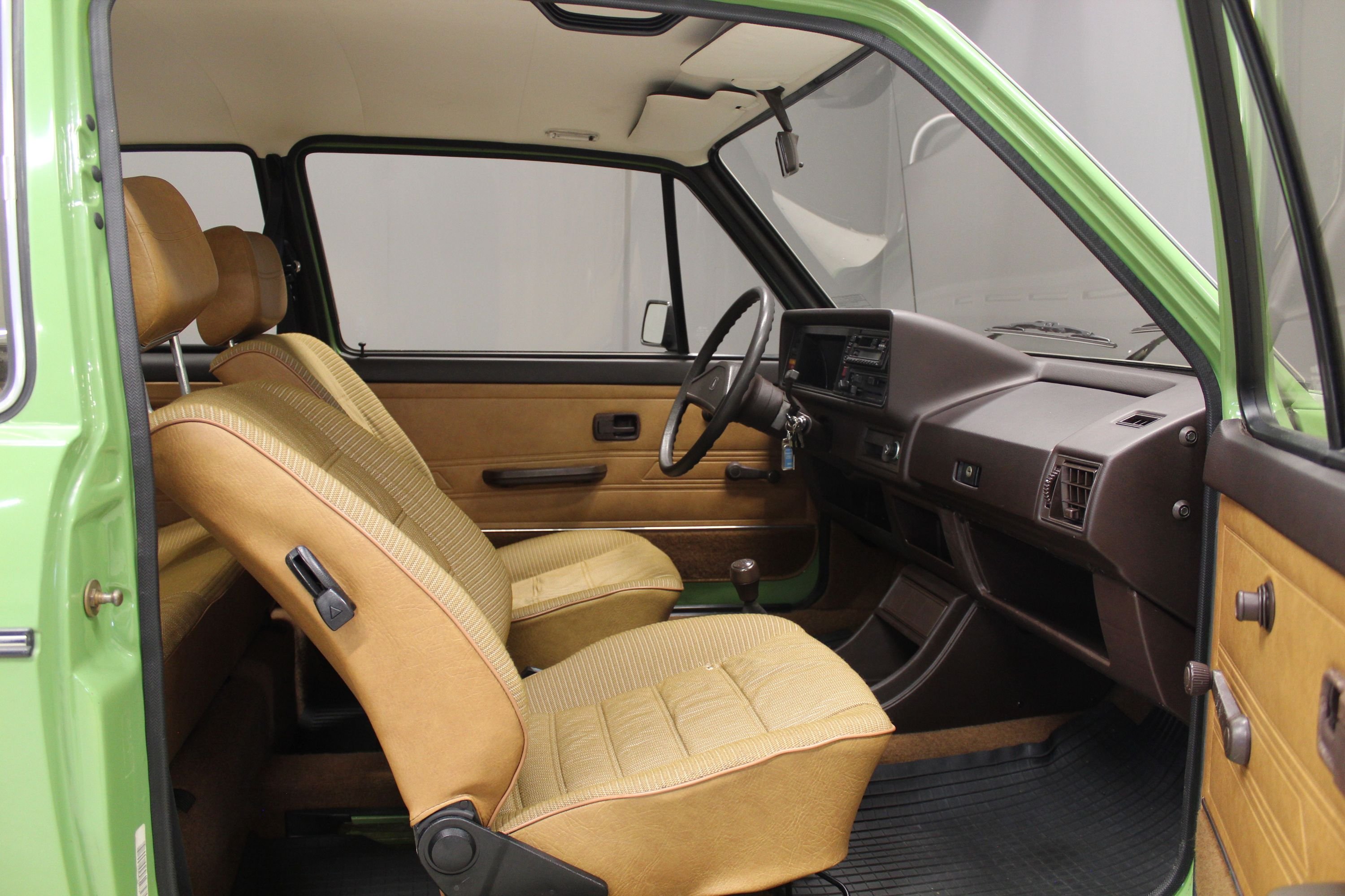 Volkswagen Golf 3-door 1.6 Manual, 75hp, 1981