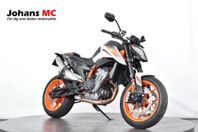 KTM 890 Duke R ABS, Nyservad