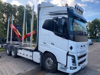 Volvo FH16 650 timmerbil med kran