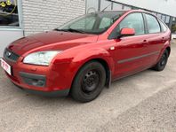 Ford Focus 1.8 5 DÖRRAR NYBESIKTIGAD AC DRAGKROK