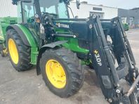 John Deere 5820