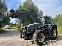 Traktor Valtra T190 med lastare