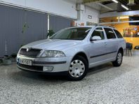 Skoda Octavia Kombi 2.0 FSI Euro 4 Med Dieselvärmare