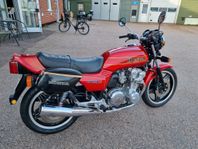 Honda CB750F Nyskick, 1 ägare, Mint condition, Export