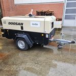 Doosan 7/73-10/53 - 7 m³/min - 6,9/10,3 Bar  -  Video !