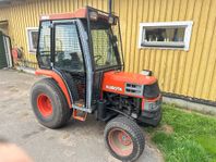 Traktor KUBOTA ST-30