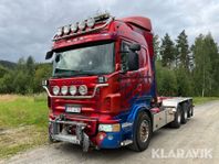 Lastväxlare Scania R480 tridem med plogutrust