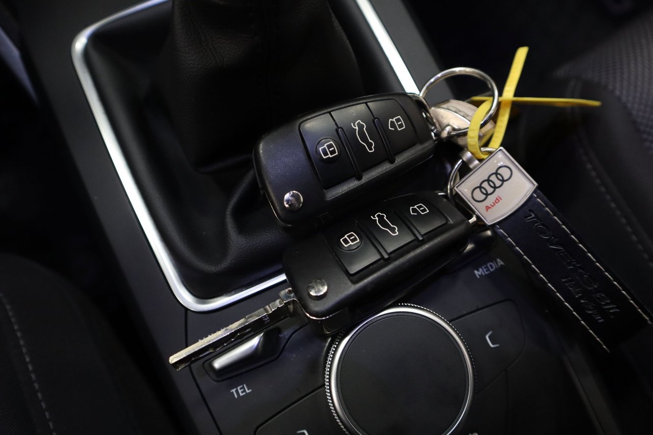 For sale Audi Q2 30 TFSI Manual, 116hp, 2019 for sale at Smista Bil