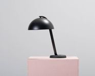 Rea: Hay Cloche bordslampa svart