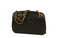 Chanel Shoulder Bag Quilted Kiss lock SALE / REA