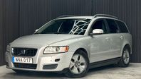 Volvo V50 1.8 Facelift Nybesiktigad Välskött Fynd Kamkedja