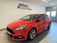 Ford Focus ST 250HK Recaro / Nyservad / KeylessGO / Scorpion