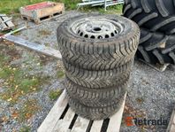 Personbilsdäck med fälg 4st 235/65 R16C