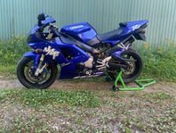 Yamaha Yzf-r1 1.0