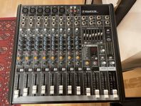 Mackie ProFx12 mixer