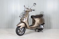 Vespa LX 125 Touring - Endast 202 mil!