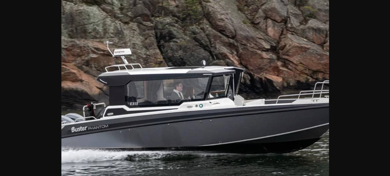 2023 Buster Phantom Cabin