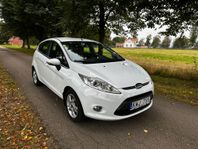 Ford Fiesta 1.25 Titanium, Svensksåld, Lågmil, Toppskick