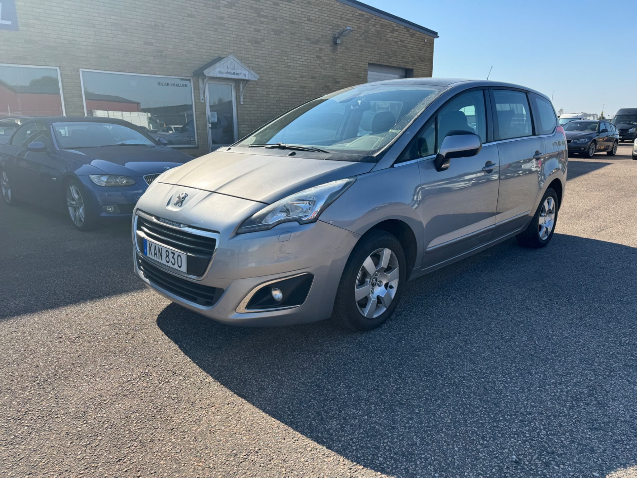 Peugeot 5008 7-Seater 1.2 PureTech 130 Manuell, 131hk, 2015