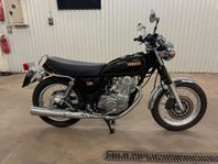 Yamaha SR400  RETRO endast 240mil