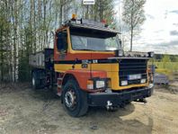 Scania 112H med Kran och Plogar