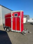 Ifor Williams HB403 Enhästarsvagn