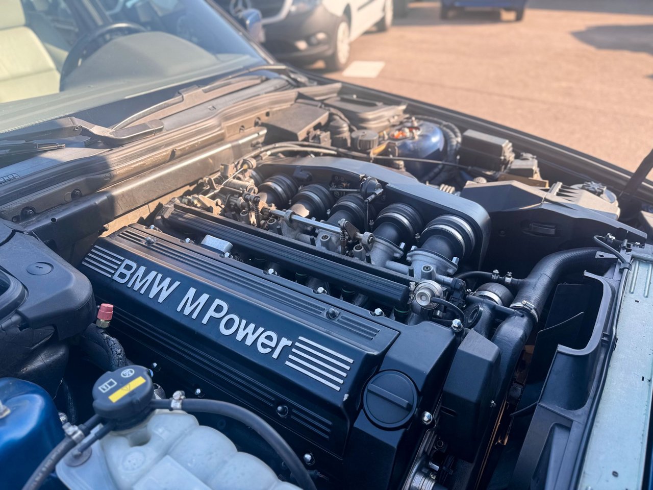 For sale BMW M5 Sedan Manual, 340hp, 1993 for sale at Bil & MC i