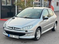 Peugeot 206 1.4 75hk X-Line | AC | Lågmil | Nyservad