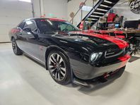 Dodge Challenger 6.4 V8 HEMI SRT8 476hk 2805mil Ev byte