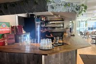 Restaurang i hörnlokal på Södermalm-Uteservering i solläge