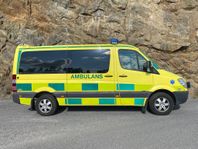 Mercedes-Benz Sprinter 318 CDI Ambulans med utrustning