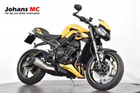 Triumph Street Triple RS ABS, Nyservad