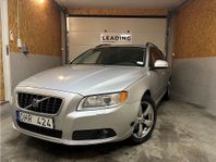 Volvo V70 2.5T Flexifuel Geartronic Momentum/3 BRUKARE/DRAG