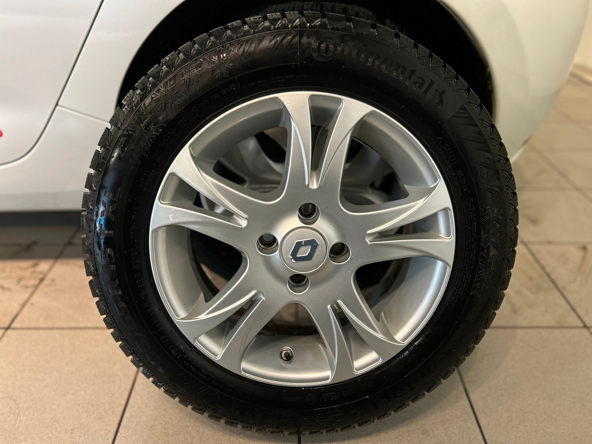 For sale Renault ZOE R210 22 kWh, 88hp, 2015 for sale at Niemi Bil, Umeå