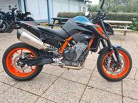 KTM 890 Duke R