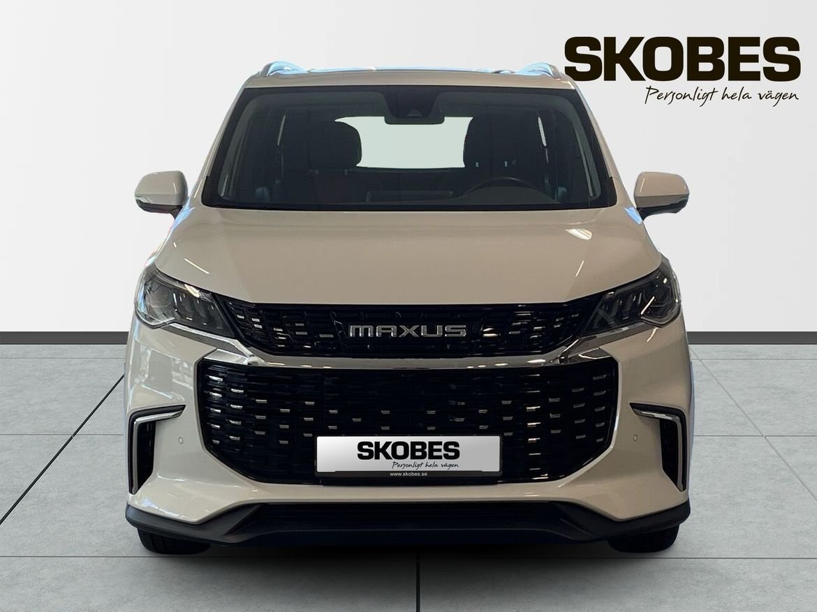 Maxus Euniq 5 70 kWh, 177hp, 2022