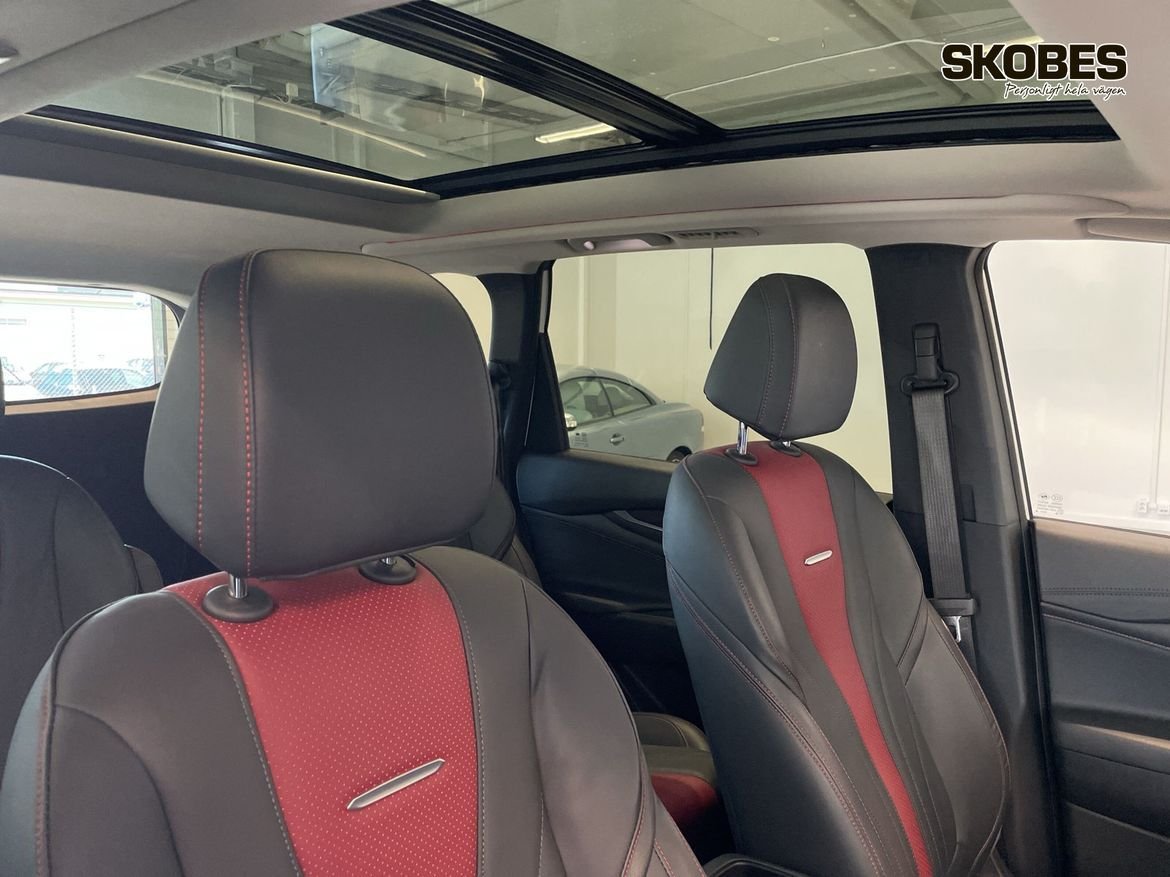 Maxus Euniq 5 70 kWh, 177hp, 2022