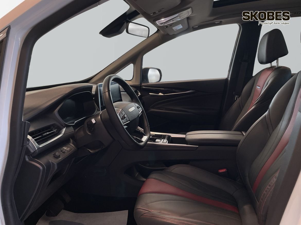 Maxus Euniq 5 70 kWh, 177hp, 2022