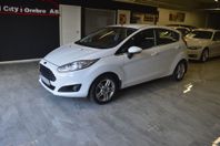 Ford Fiesta 1.0 EcoBoost Titanium / Låga Mil / 1-Ägare / Nys