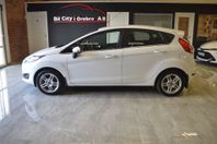 Ford Fiesta 1.0 EcoBoost Titanium / Låga Mil / 1-Ägare / Nys