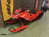 Ski-Doo Summit X 154" 850 E-tec -19 m. SHOT