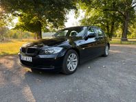 BMW 320 i Sedan 6-vxl *SÅLD* 1 Ägare Advantage