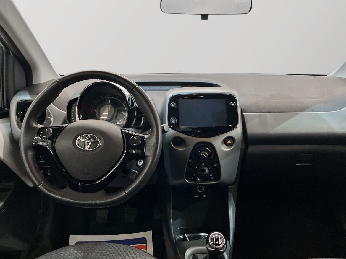 For sale Toyota Aygo 5door 1.0 VVTi Manual, 72hp, 2021 for sale at