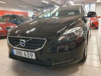 Volvo V40 D2 Momentum NYBESIKTIGAD U.A.  NY KAMREMSSATS