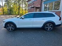 Volvo V90 Cross Country B4 AWD Pano, H/K, 360-Kamera, VOC