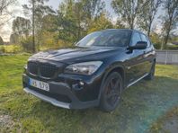 BMW X1 sDrive20d Steptronic Euro 5 / Navi, Panorama, Skinn