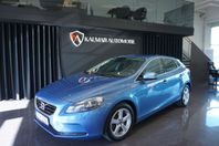 Volvo V40 D2 Momentum 115hk Svensksåld