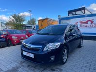 Toyota Auris Hybrid e-CVT HSD Premium 136hk